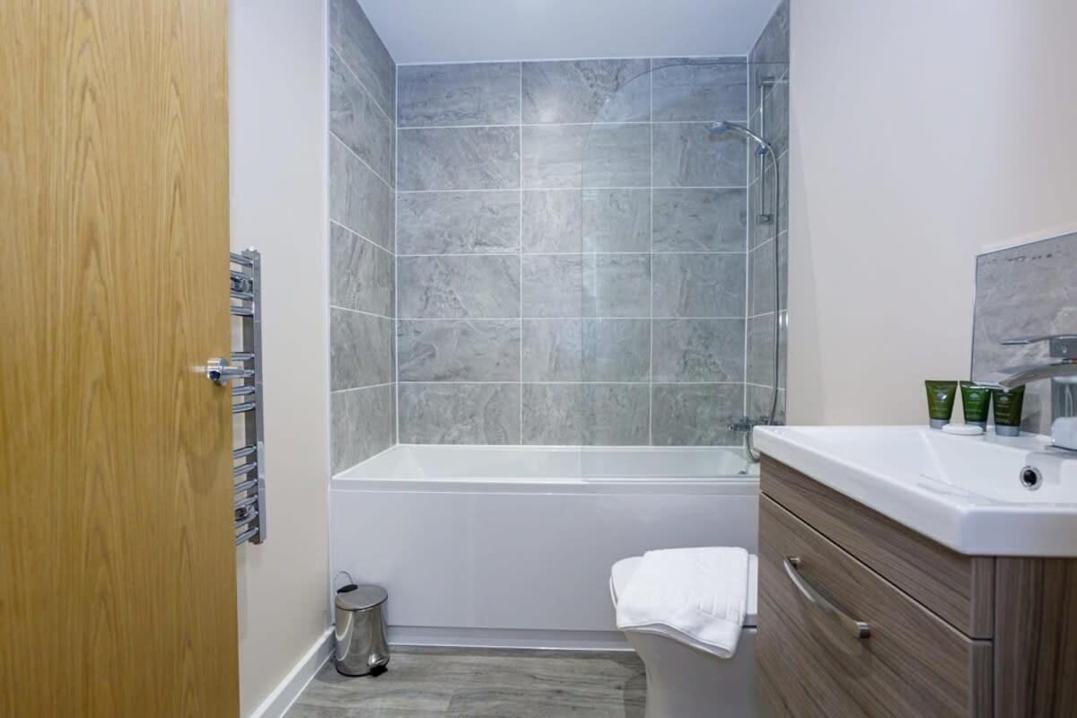 Modern And Stylish 1 Bed Apartment Манчестер Экстерьер фото